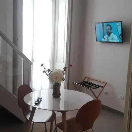 Bed & Breakfast Piano Nobile By Napoliapartments Naples