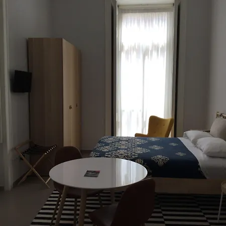 Piano Nobile By Napoliapartments Guest house 4*