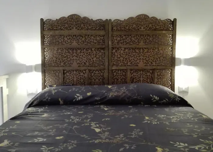 Couette-café Piano Nobile By Napoliapartments 4*