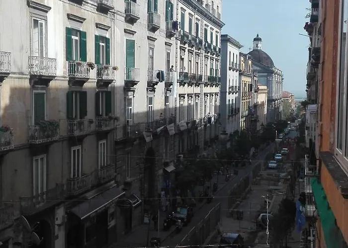 Couette-café Piano Nobile By Napoliapartments 4*