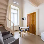 Piano Nobile By Napoliapartments B&B 나폴리